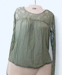 Green lace long sleeve top with elastic waist Arizona Jeans M