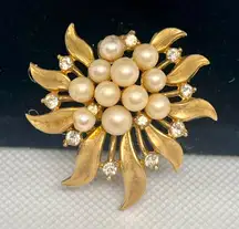 Vintage Crown  Gold Tone Brooch Pin Pearls & Rhinestones Signed