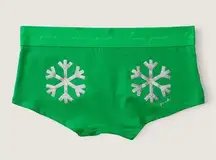 ❄️Victoria’s Secret PINK Shortie / Happy Camper Green Shine Snowflake Graphic