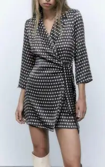 Zara Black Satin effect Printed Long Sleeve Tie Waist
Blazer Dress