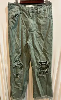 Altar'd State Olive Green Distressed Cropped Jeans Size‎ 27