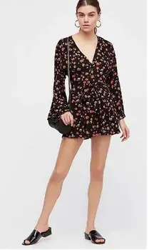 Free People L'amour Floral Long Sleeve V Neckline Button Down Romper New 2 Black
