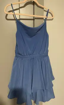 blue dress