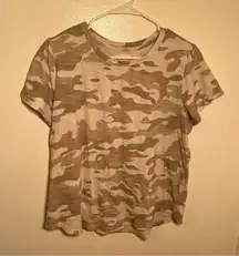 Old Navy Everywear T-Shirt Pink Camo