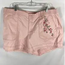 Lane Bryant Size 22 Floral Embroidered pink Shorts