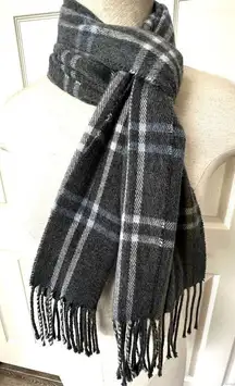 Cejon Italian grey fringe scarf