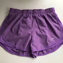 Nike Women's Tempo Short Black Raspberry /Wolf Grey size Medium NWT
