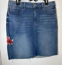 Seven7 Embroidered distressed frayed denim skirt size 14