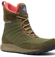 Columbia  Nikiski Green Winter Boots Women's Size 8