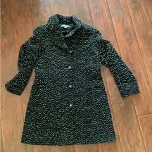 Cute dressy lightweight coat 🖤🤍🖤