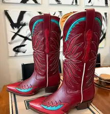 ***ISO*** Annie Stars in Scarlet - Tecovas