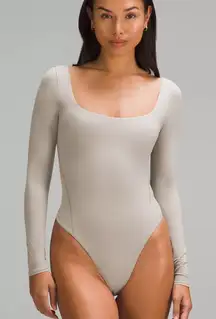 Lululemon Wundermost Ultra-Soft Nulu Square-Neck Long-Sleeve Bodysuit Size M