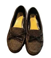 Michael Kors Loafers shoes size 6