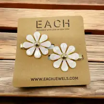 NEW EACH Jewels Barrettes Perfectly Pearl Daisy Flower White‎ Gold Flirty Twee