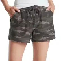 Athleta Camo Farallon Short in Green, Size 26​​​