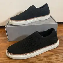 Vince Camuto Keamalla Knit Slip-On Sneakers Black‎ size 11M NWT