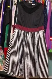 Disney parks pirates of the Caribbean dress shop dress L