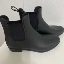 Target Black Ankle Rubber Rain Bootie women’s size 9