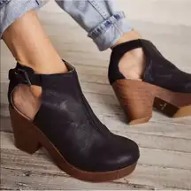 Free People Amber Orchard Clog Wood Platforms Black Leather Size 39 US 8.5-9