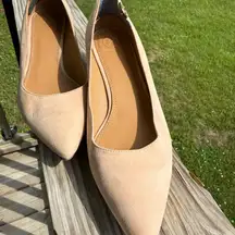 Tory Burch Tan Pointed-Toe Suede Kitten Heels with Timeless Appeal