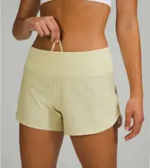 Lululemon Speed Up Mid-Rise Short 4"
Gravel Dust Dew Green Multi / Dew Green 2