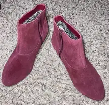 Red Suede BC Because Music Is My Heartbeat Wedge Bootie Size 7.5
