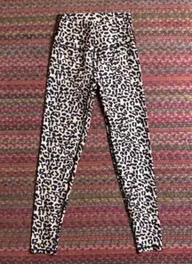 Kyodan  CHEETAH PRINT YOGA LEGGINGS