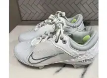 Women's Size 7 Nike  Hyper diamond 4 Elite Softball Cleat CZ5917-100