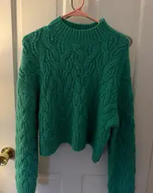 Kelly Green Cable Knit Ctopped Sweater 