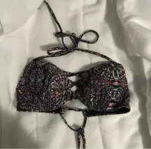 Hollister Womens Size 34A Bikini Top Paisley Beach Summer Multicolor Push Up