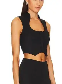 Frasier Top in Black

Small
Revolve