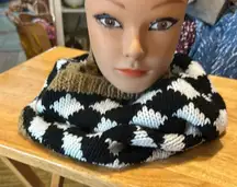 Beautiful knitted cowl. dimensions are 14 inches long and 14 inches wide​​​