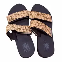 Vans Cayucas platform Leopard Print sandals size 9 brand new