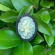 Vintage Floral Cameo Pendant Necklace