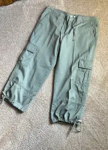 Cotton Light Khaki Green Cargo Capri Pants  Size Medium