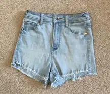 Guess light wash high rise stretchy denim shorts in size 25