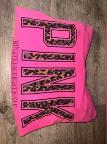 PINK Victoria’s Secret Y2K Hot Pink Cheetah Hoodie Early 2000’s Girly Large