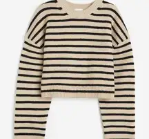 NWT H&M Beige Black Striped Pattern Dropped Shoulders Short Sweater Size Medium