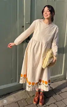 NWT Lucy & Yak Beige Maeve - Midi Dress in Cream Tulips in a Row Print