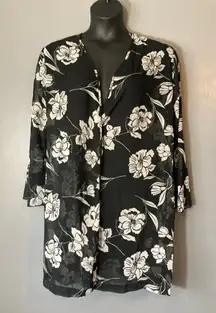 Secret treasures black and white floral robe