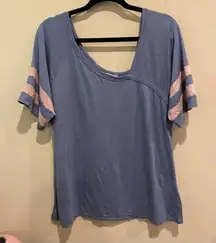 Blue T-Shirt With Pink Striped Sleeves‎ Casual Everyday Top Size Medium