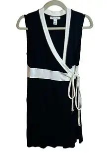 WHBM BLACK AND WHITE WRAP DRESS