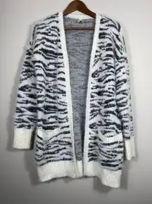 Mudd Zebra Print Fuzzy Open Front Cardigan – Size Medium – NWT