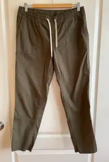 Vuori Ripstop Traveler Jogger Pants Women’s M Green Performance Hiking