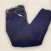 H&M Dark Wash Skinny Jeans w/ Snap Pockets on Back