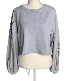 Gray Floral Embroidered Balloon Sleeve Cropped Raw Hem Crew Neck Sweater