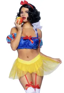 Snow white costume