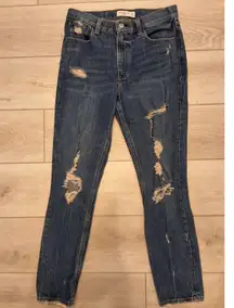 Abercrombie & Fitch The Skinny High Rise Size 28/6 Ripped Womens Jeans