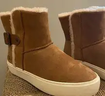 UGG  Boots - Brown