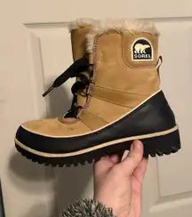 Snow Boots